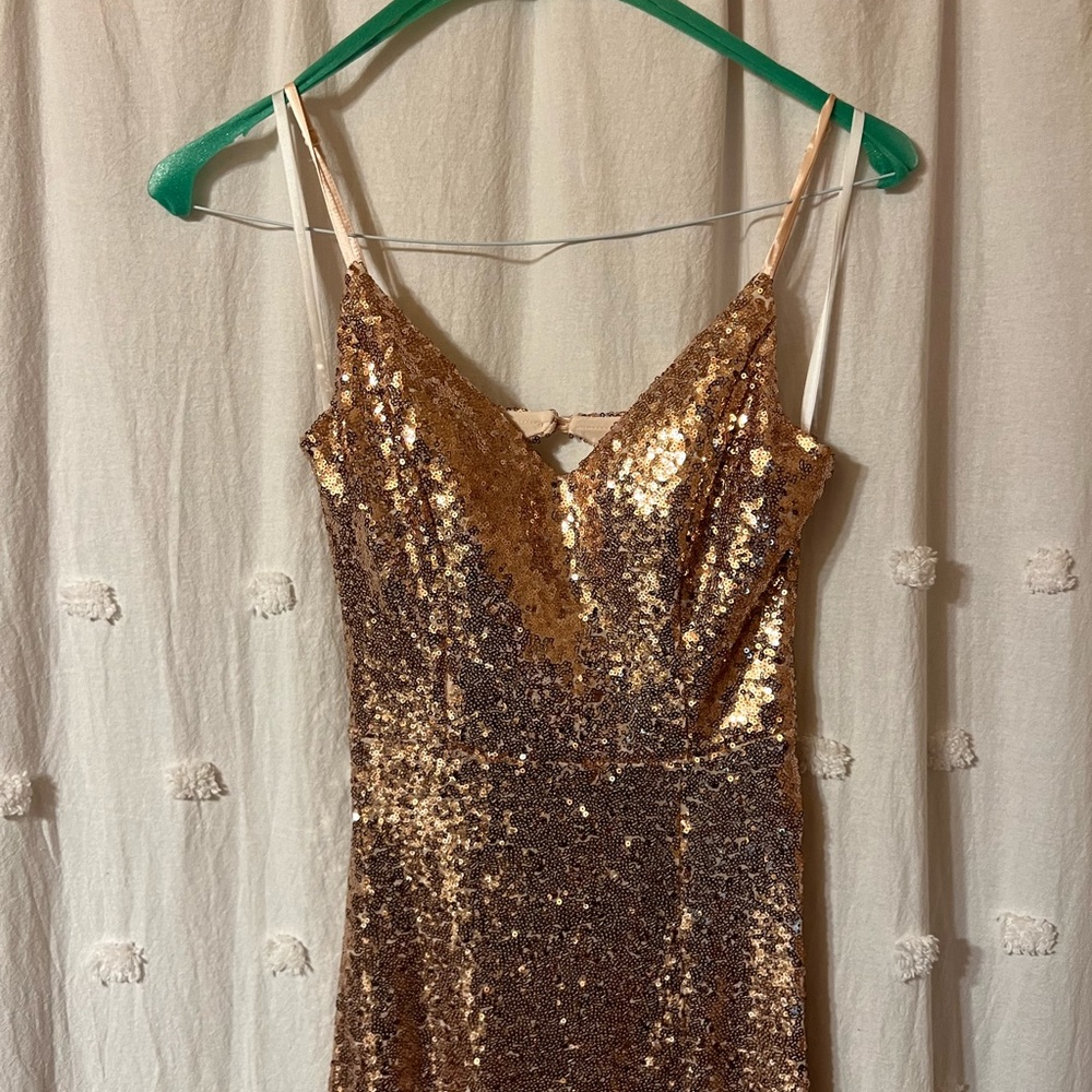 Prom dress - Picture 2 of 8